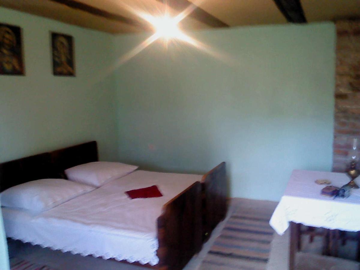 Snasini Kucari Bed and Breakfast Gradiste Buitenkant foto