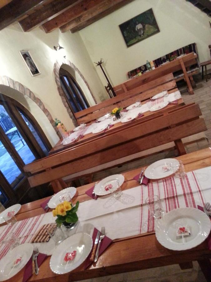 Snasini Kucari Bed and Breakfast Gradiste Buitenkant foto